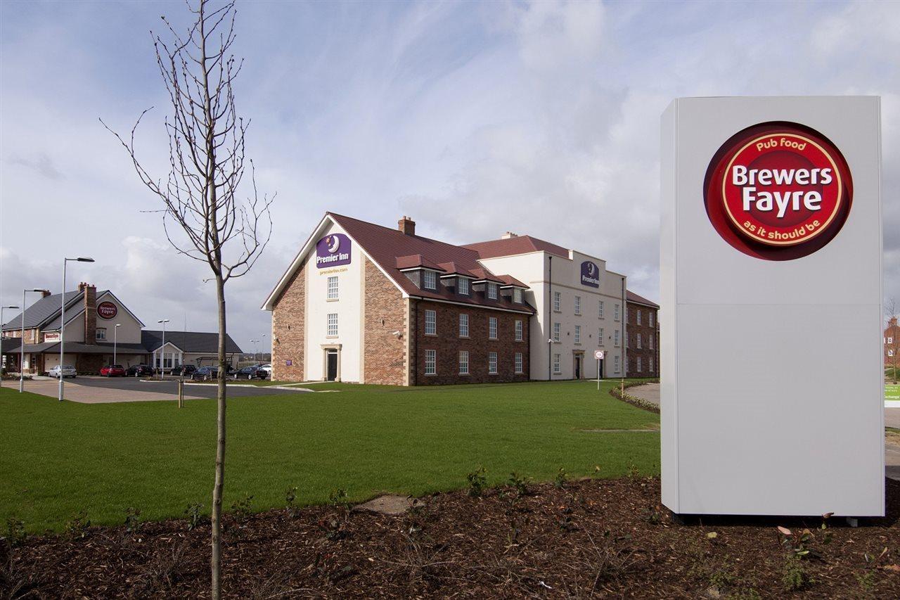 Premier Inn Bedford South Kempston Экстерьер фото