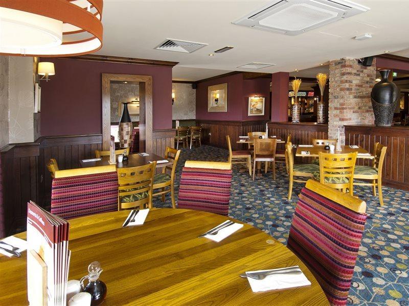 Premier Inn Bedford South Kempston Экстерьер фото