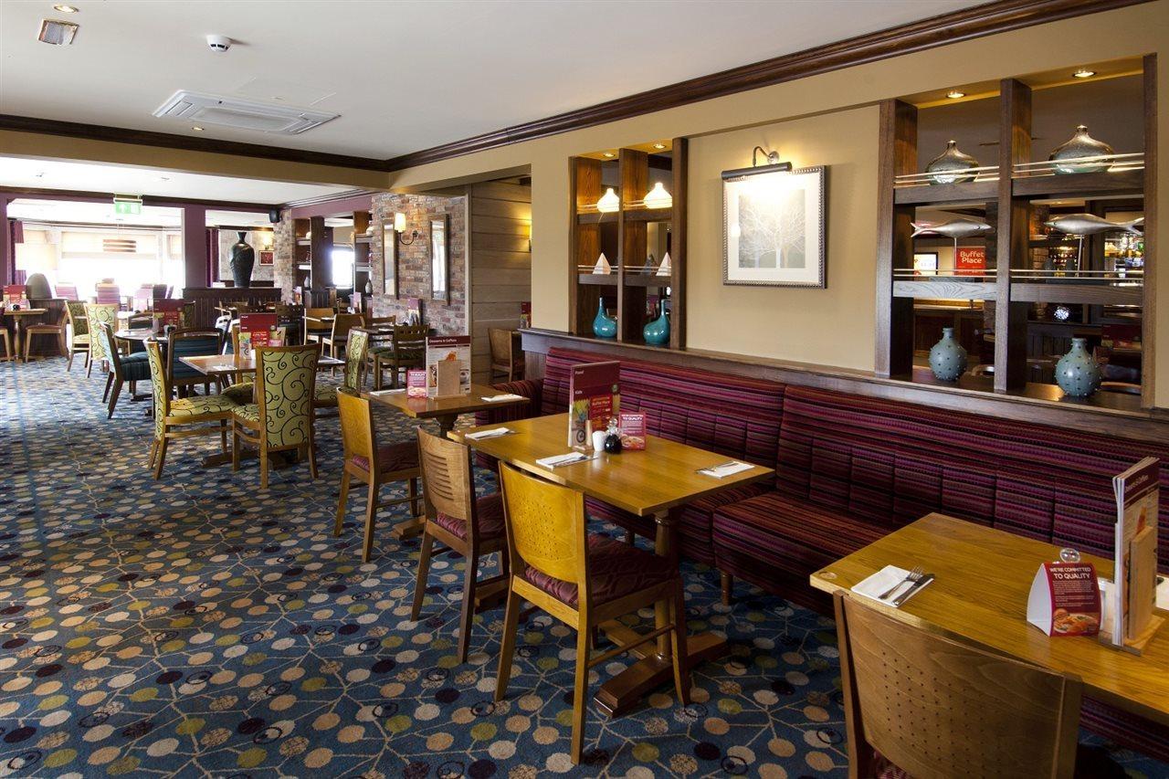 Premier Inn Bedford South Kempston Экстерьер фото