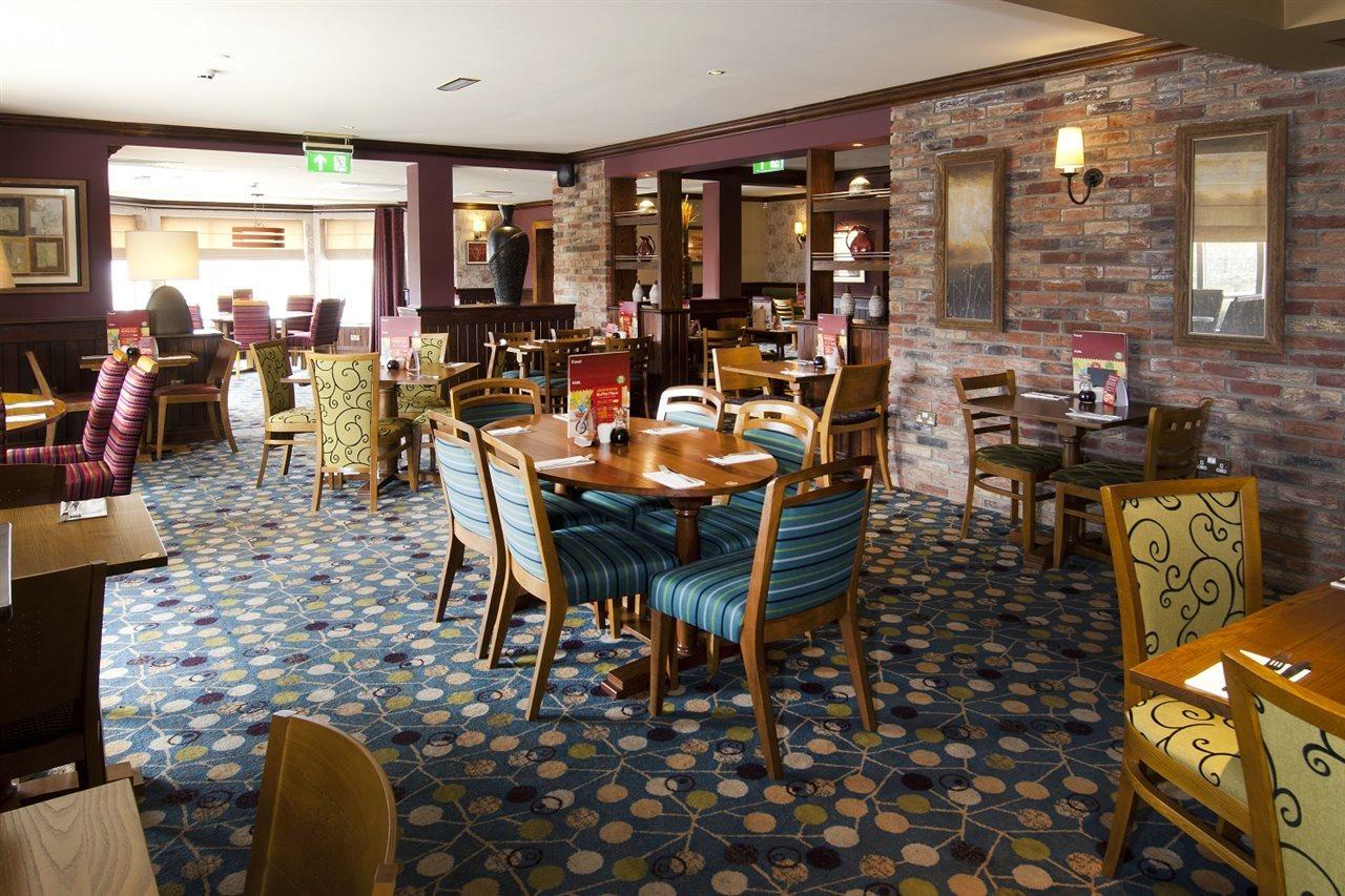 Premier Inn Bedford South Kempston Экстерьер фото