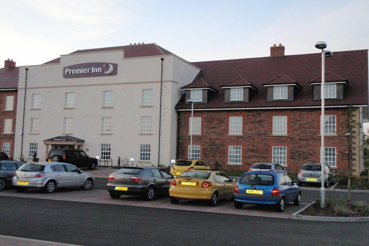 Premier Inn Bedford South Kempston Экстерьер фото